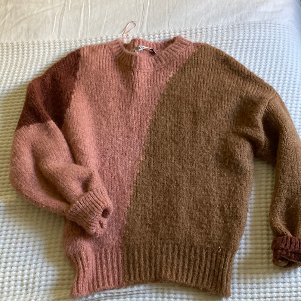 Zara Pullover Sweater
